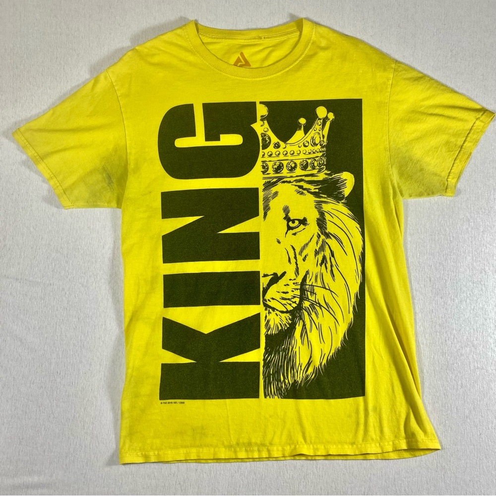 Audio Council Yellow King Lion Graphic Tee Men’s M